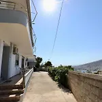 Amar * Sarandë